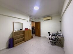 Blk 245 Jurong East Street 24 (Jurong East), HDB 3 Rooms #582441541